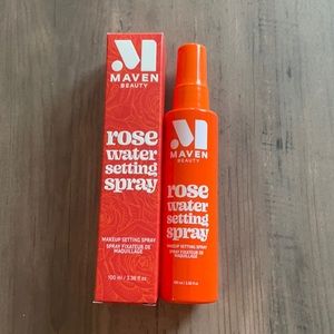 Rose water setting spray - Maven Beauty